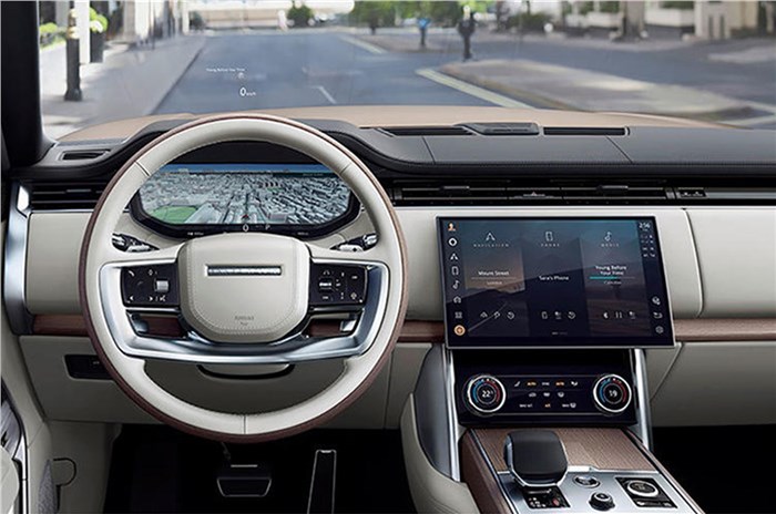 2022 Range Rover interior dashboard 